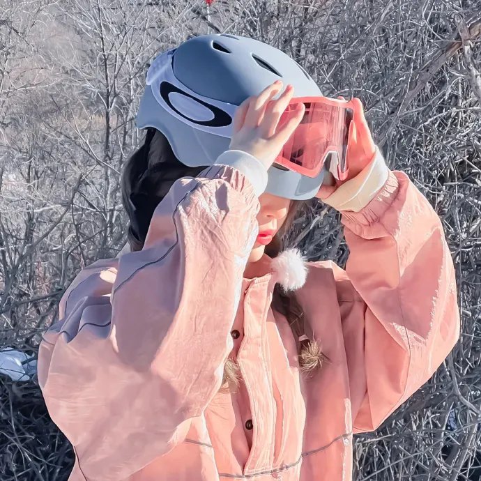 半夜不要在朋友圈发女朋友照片